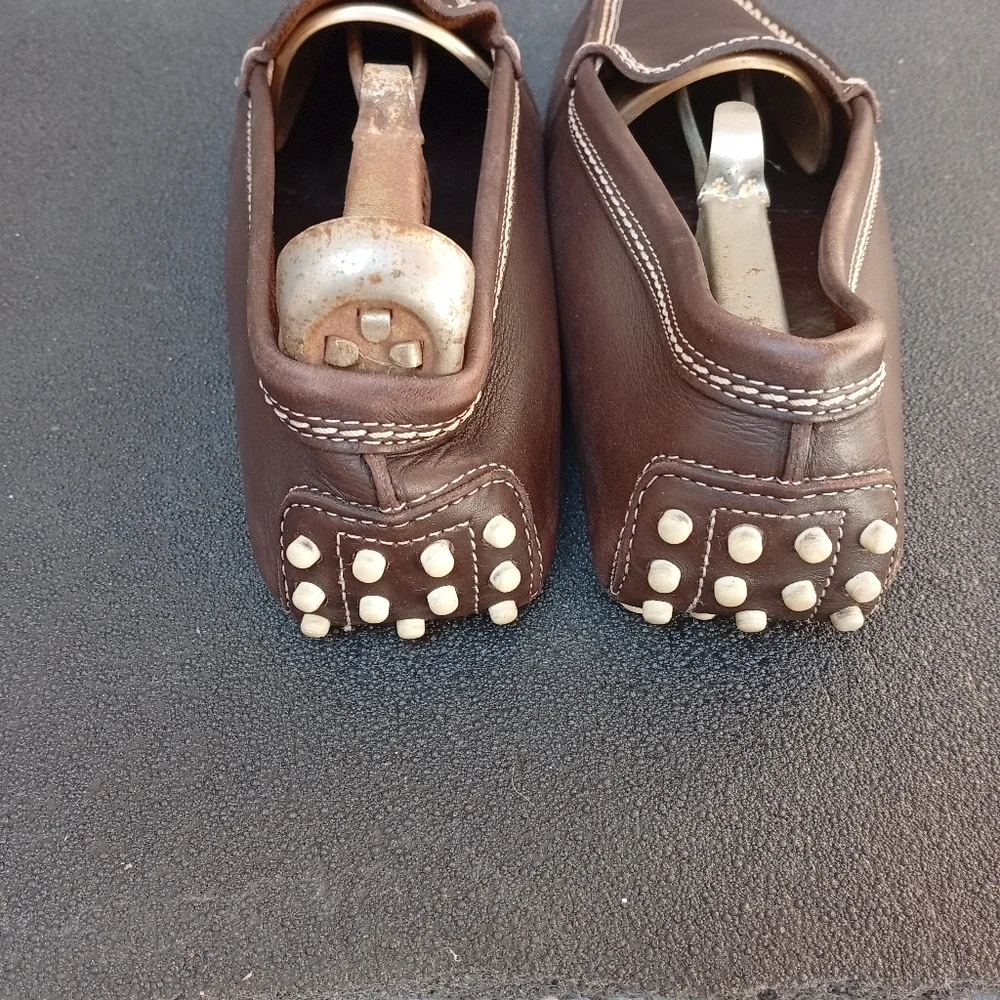 Tod's Women's Brown Loafers - Picture 4 of 9